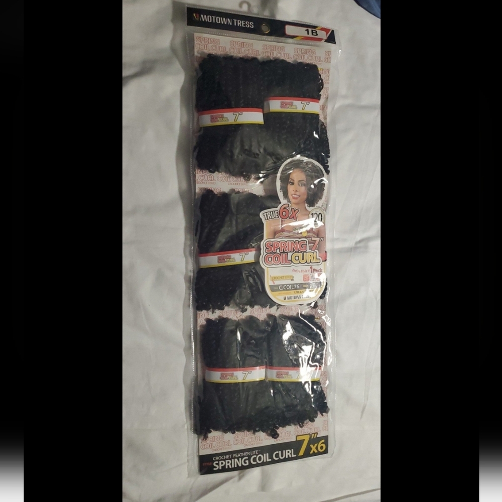 : 1 pk 7" 1B motown tress spring coil curl crochet braids 120 loops folded 240